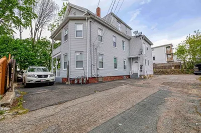10 Main Street Pl