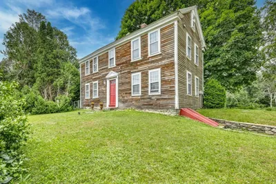 272 Maple Ave