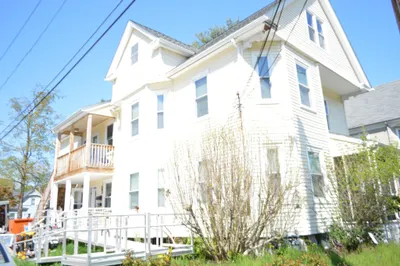 85 Richards Ave #3 1
