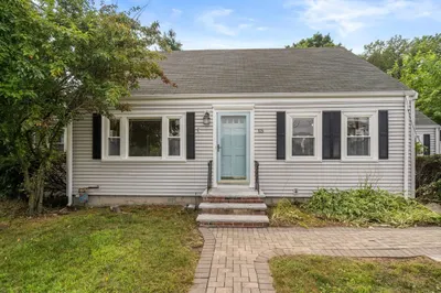 85 Whiting Ave