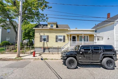 51 N Summer St 1