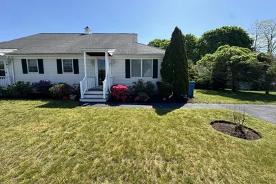 11 Rebecca Ann Ln #11A 1
