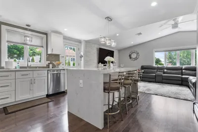 9 Loomis St #9