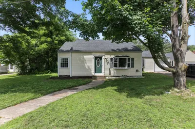 61 Manchonis Rd