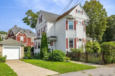 8 Harrison St
