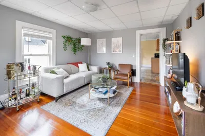 38 Spring St #2L