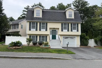 107 Charant Rd 1