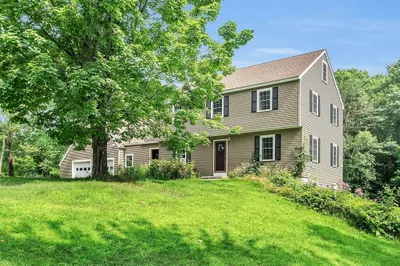 290 Howard St 1