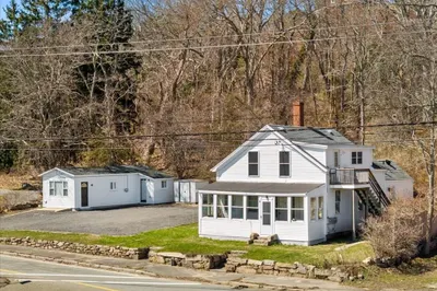 8 Herring Pond Rd