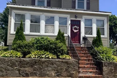 25 Eastern Ave