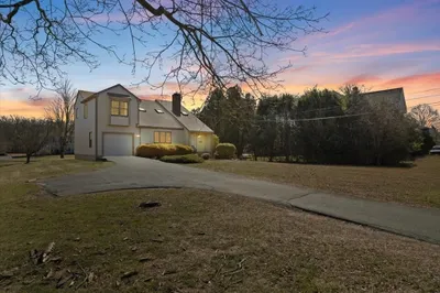 72 Linden St 1
