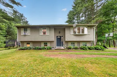 112 Bond Rd 1