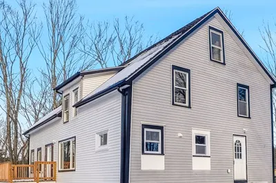 140 Spring St 1