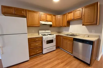 92 Hammond Street #5 1