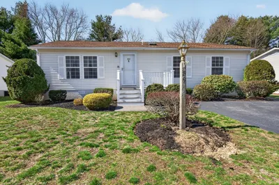 89 Trailwood Dr