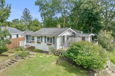 65 Lake Shore Dr
