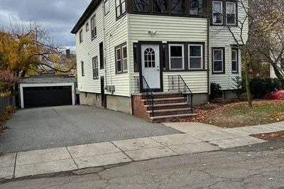 27 Vincent Ave #2
