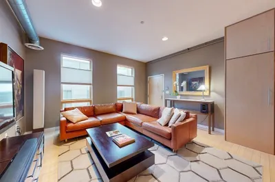 50 Athens St #4
