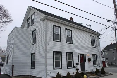 16 Marchant St #2R 1