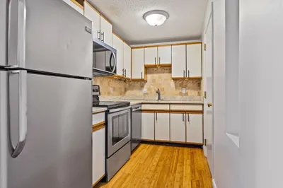 35 Prospect St #315 1