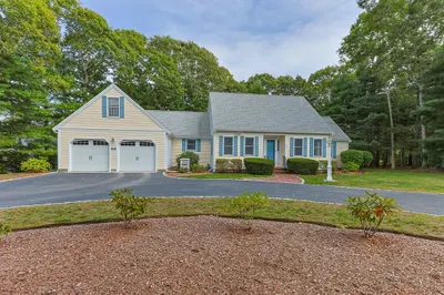 25 Sturbridge Dr 1