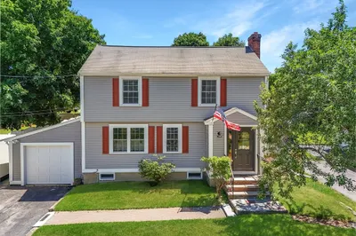 42 Parker St 1
