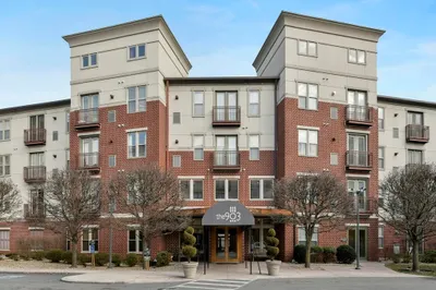 1000 Providence Pl #418
