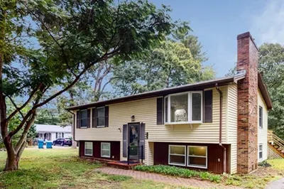 301 Reservoir St 1