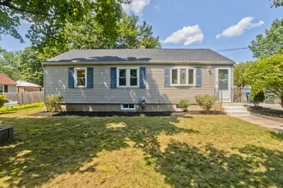 84 N Brook Rd