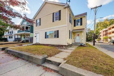 970 Chicopee St