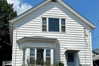 290 County St