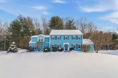 20 Honeysuckle Rd