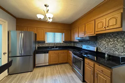 722 Adams Street #2 1
