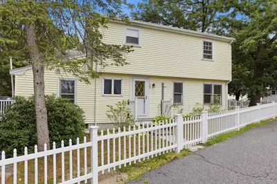 107 Pond St 1