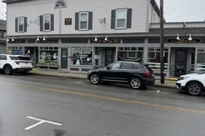 32-34 Market St 1
