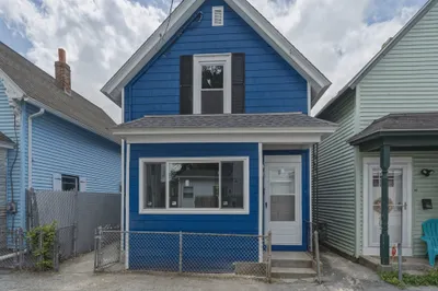12 L St 1