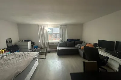 205 Kent Street #44