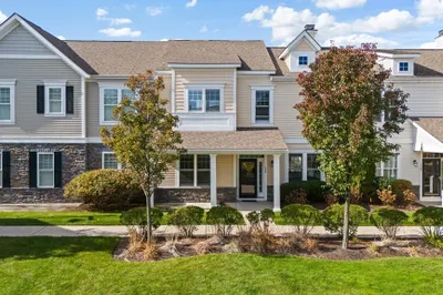 180 Hms Halsted Drive #2802 1