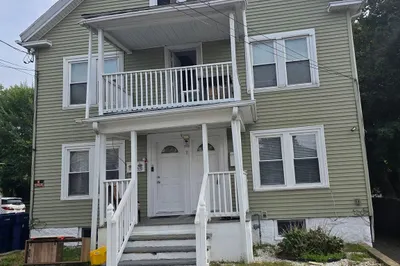 11 Ropes St #1 1