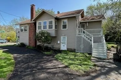 32 Patten St 1