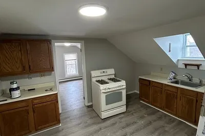110 Chase Ave #3