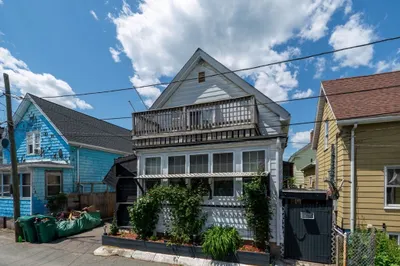 16 Light Street Ct