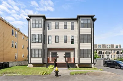 8 Burton Ave #8