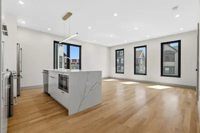 32 Mckone Street #2 1