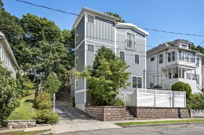 18 Wilson Ave #18