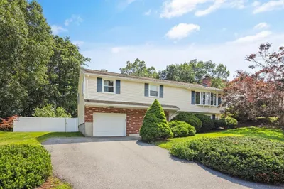15 Ganley Dr 1