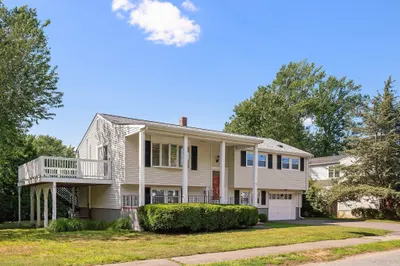 56 Winfield St 1