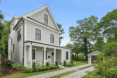 8 Bates Ct 1