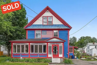 54 Vine St
