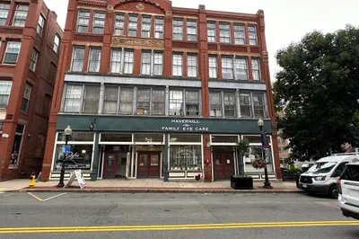 57 Washington St #3A